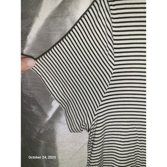 Women's Set of 2 Dresses. Black w/ Lace and Black White Striped XL/L - Picture 6 of 7